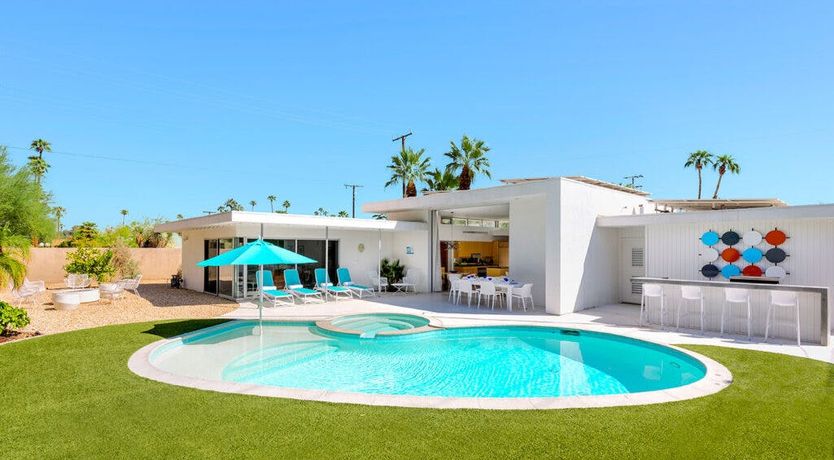 Photo of Retro Sunburst