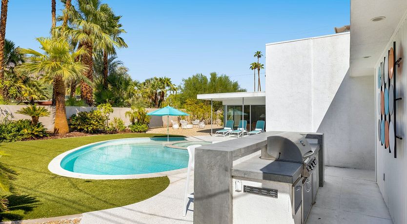 Photo of Retro Sunburst