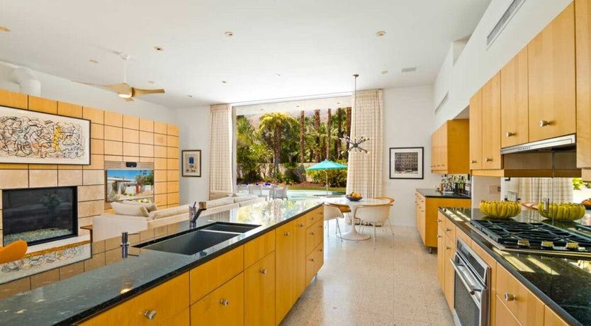 Photo of Retro Sunburst