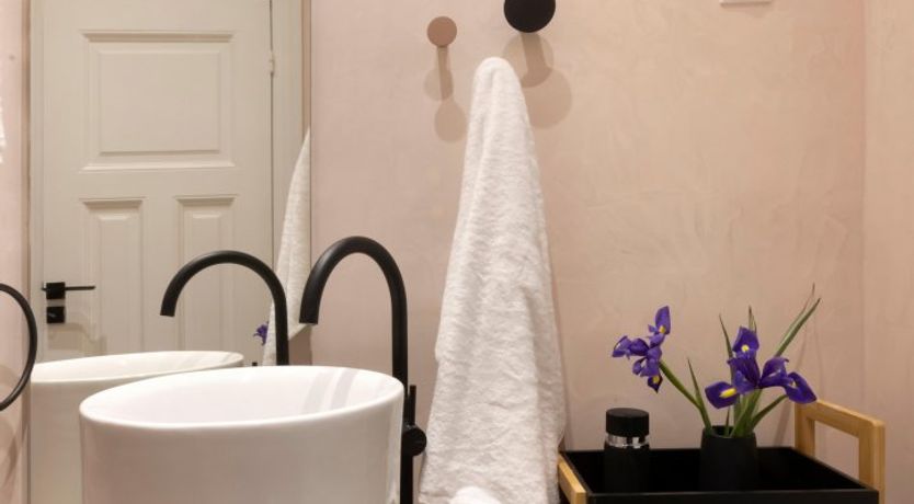 Photo of The Shadow of Athena