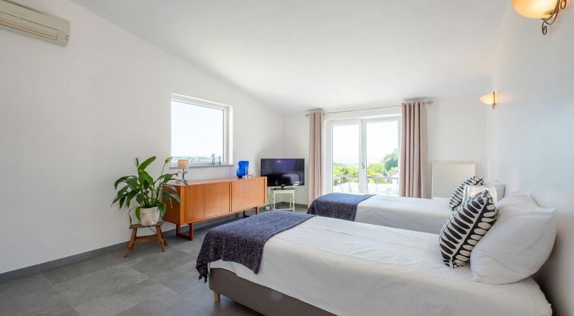 Photo of Ocean Bloom