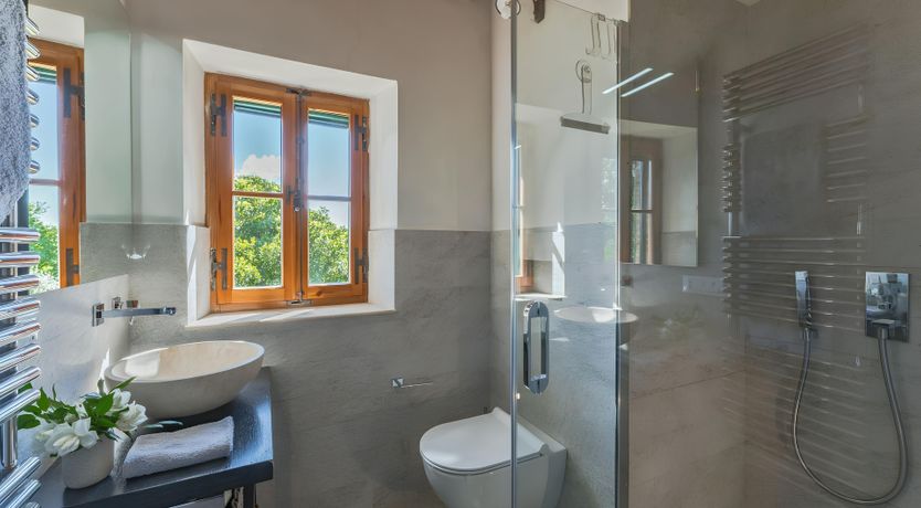 Photo of The Daisy Cutter