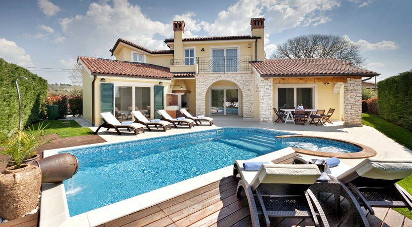 Photo of Lake of the Stars