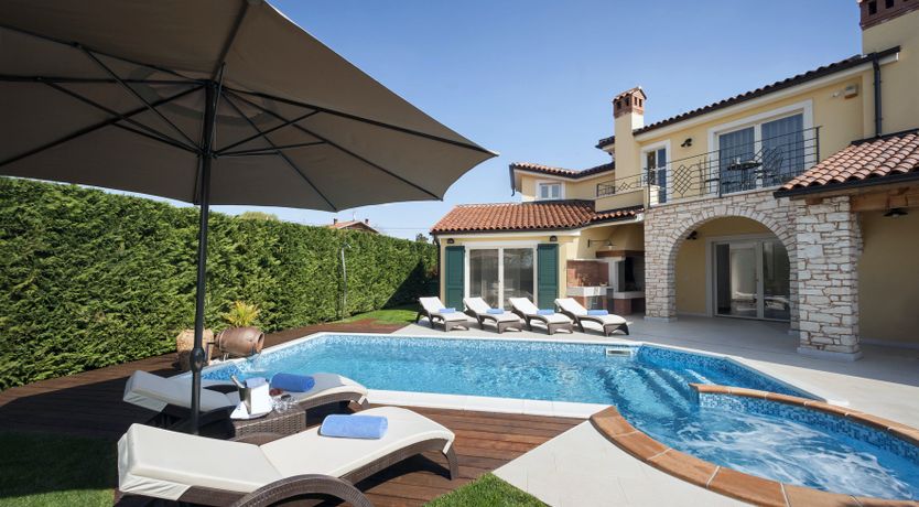 Photo of Lake of the Stars