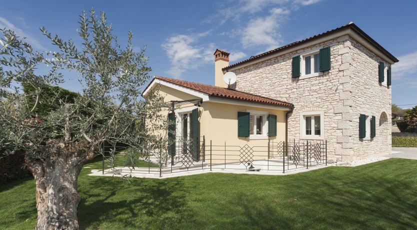 Photo of Lake of the Stars