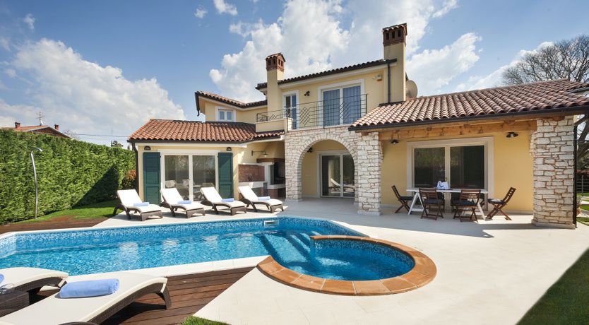 Photo of Lake of the Stars