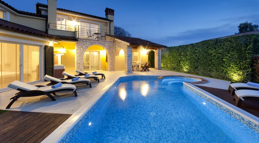 Photo of Lake of the Stars