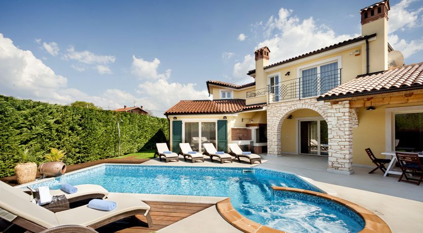 Photo of Lake of the Stars