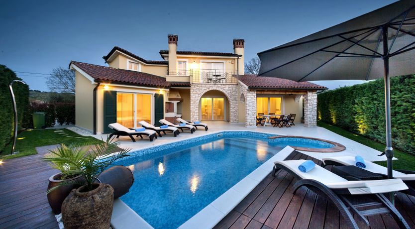 Photo of Lake of the Stars