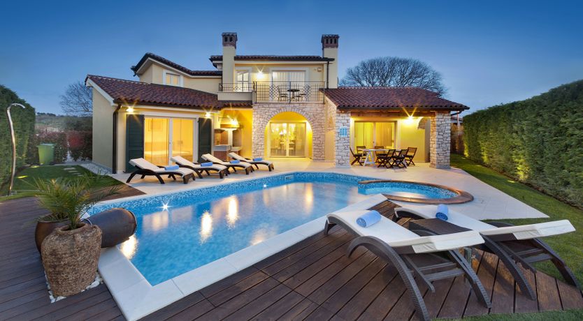 Photo of Lake of the Stars