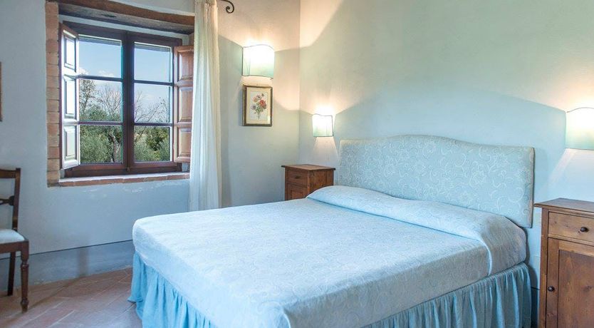 Photo of The Temptation of the Rose