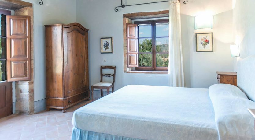 Photo of The Temptation of the Rose