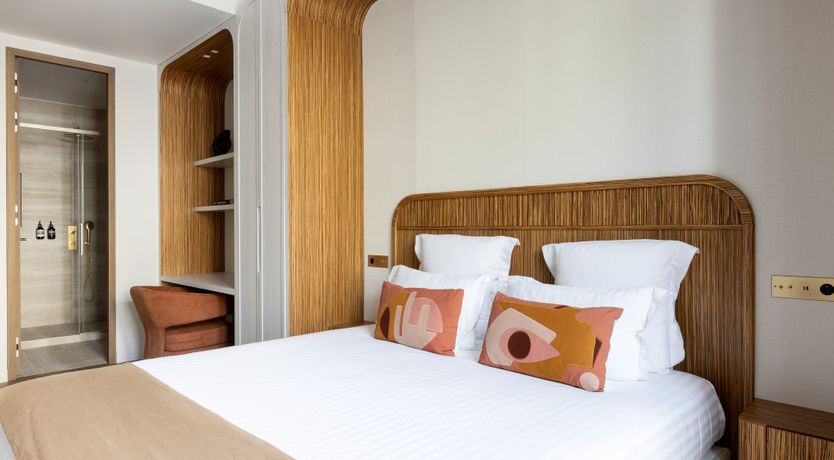 Photo of The Parisian Midcentury