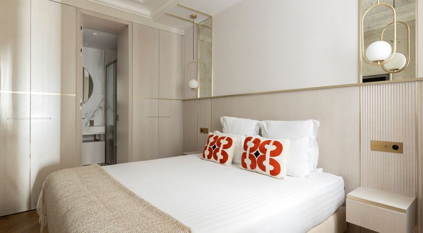 Photo of The Parisian Midcentury