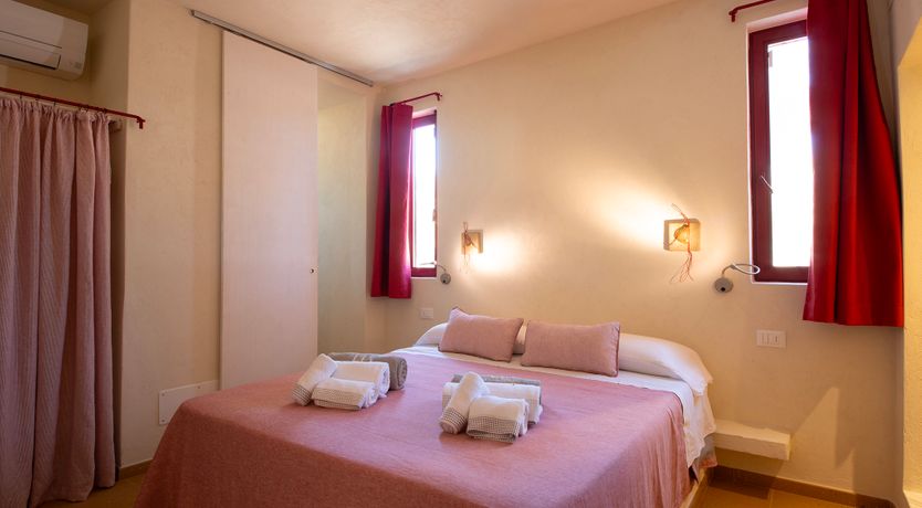 Photo of Saffron & Rosemary