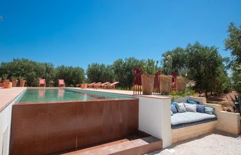 Saffron & Rosemary Villa