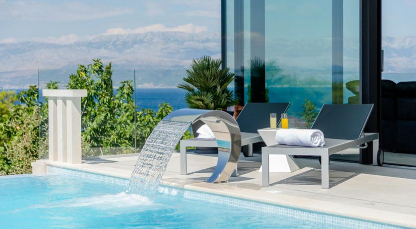 Photo of The Island Artist