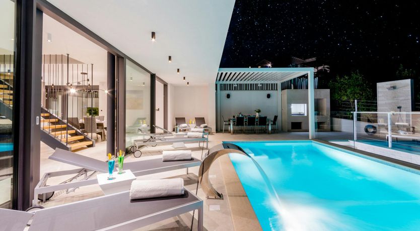 Photo of The Island Artist