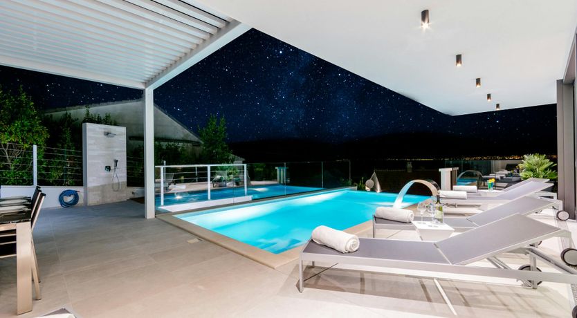 Photo of The Island Artist