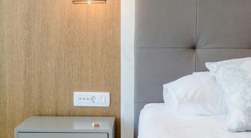 Photo of The Island Artist