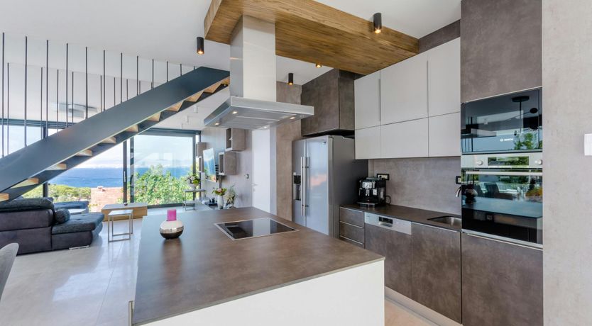 Photo of The Island Artist