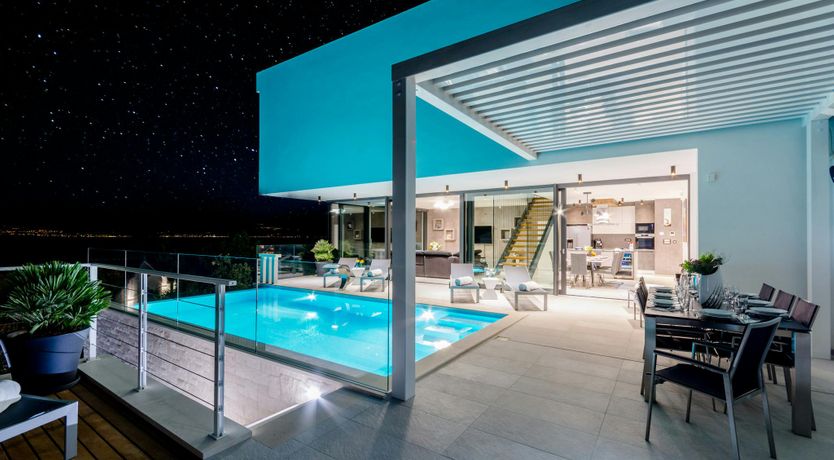 Photo of The Island Artist