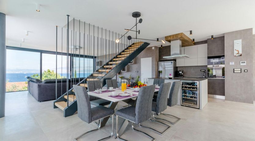 Photo of The Island Artist