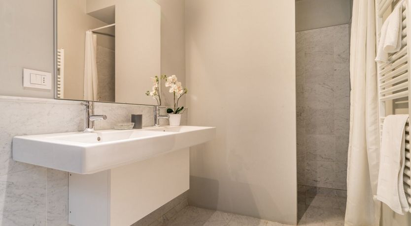 Photo of Venetian Wisteria