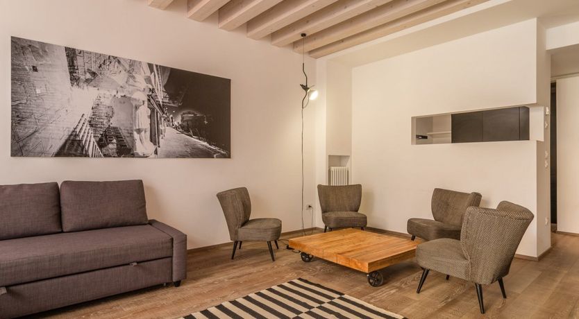 Photo of Venetian Wisteria