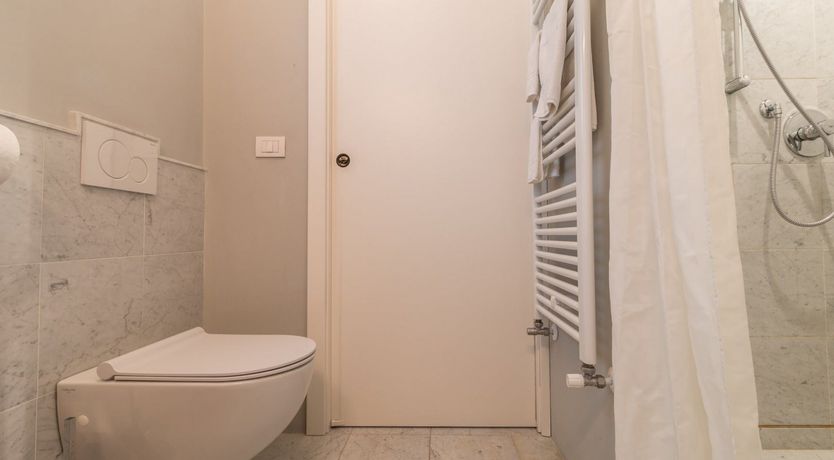 Photo of Venetian Wisteria