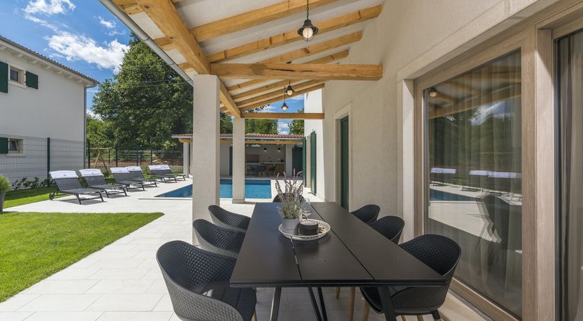 Photo of Bubbles on the Waves