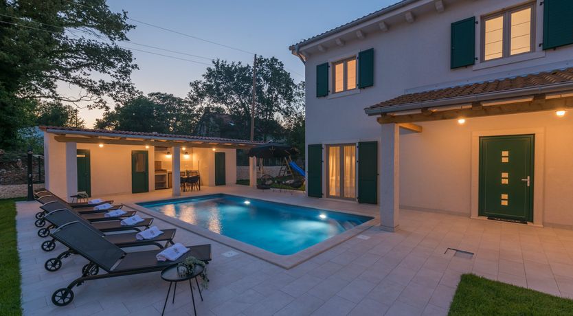 Photo of Bubbles on the Waves