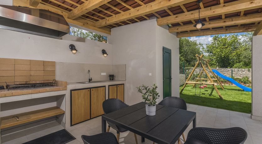 Photo of Bubbles on the Waves