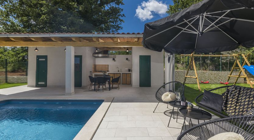 Photo of Bubbles on the Waves