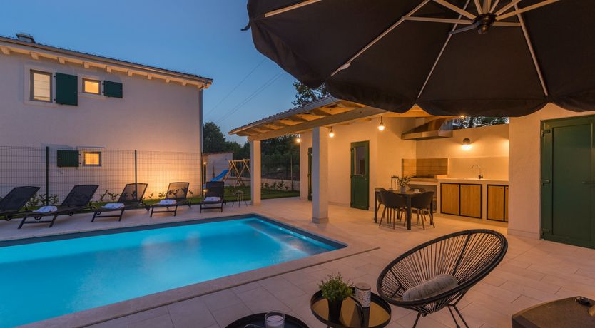 Photo of Bubbles on the Waves