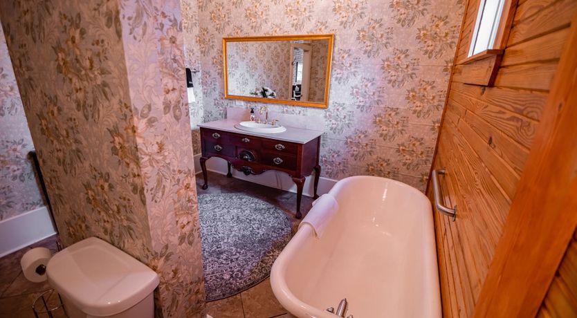 Photo of Manor on Main