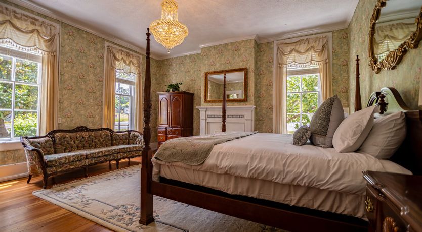 Photo of Manor on Main