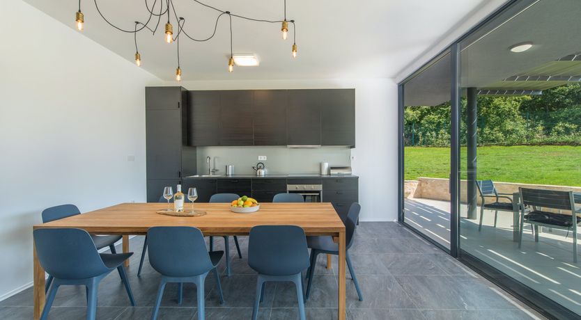 Photo of The Green Star