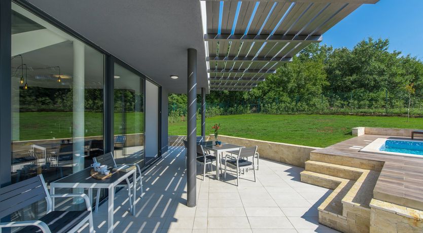 Photo of The Green Star