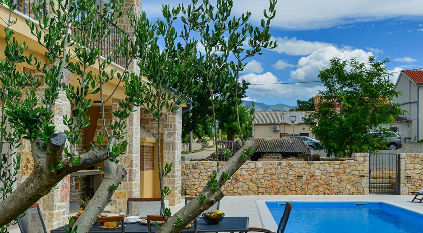 Photo of The Stone Horizon