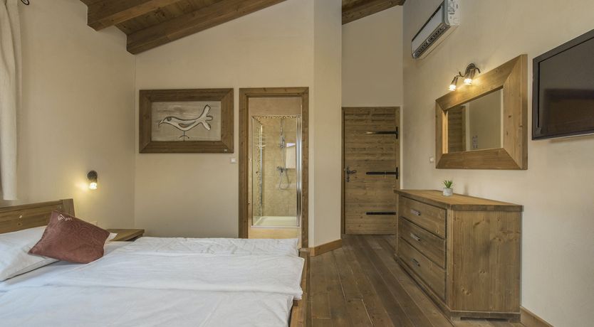 Photo of Sunbeam Cove