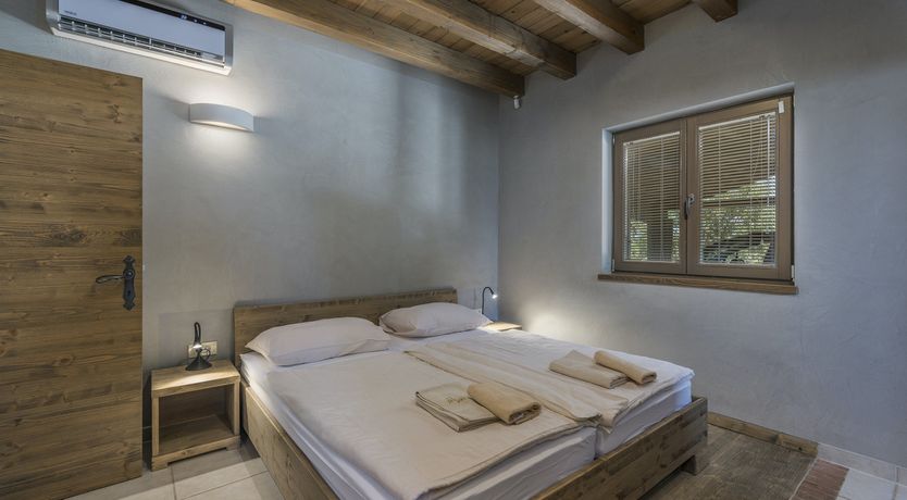 Photo of Sunbeam Cove