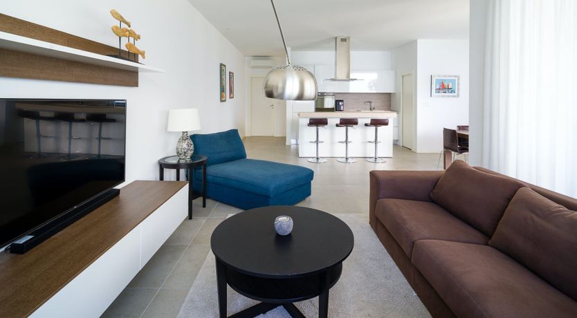 Photo of Dalmatian Gem