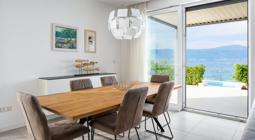 Photo of Dalmatian Gem