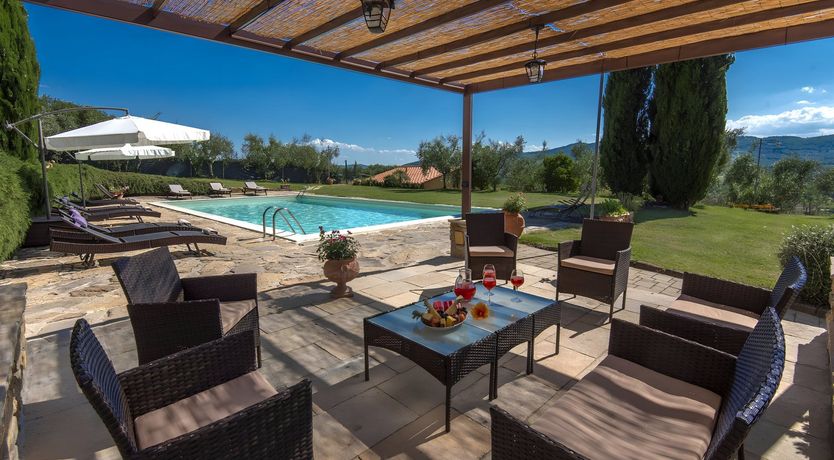 Photo of Tuscan Muse