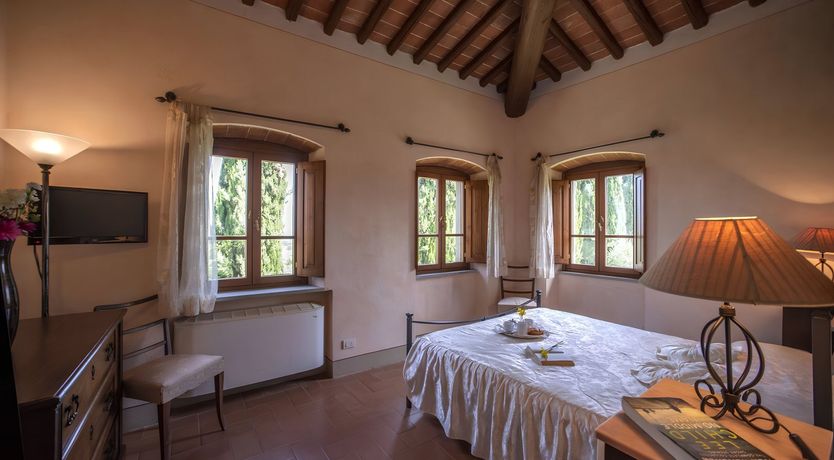 Photo of Tuscan Muse