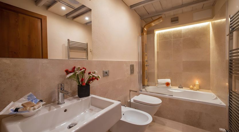 Photo of Tuscan Muse