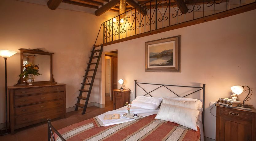 Photo of Tuscan Muse