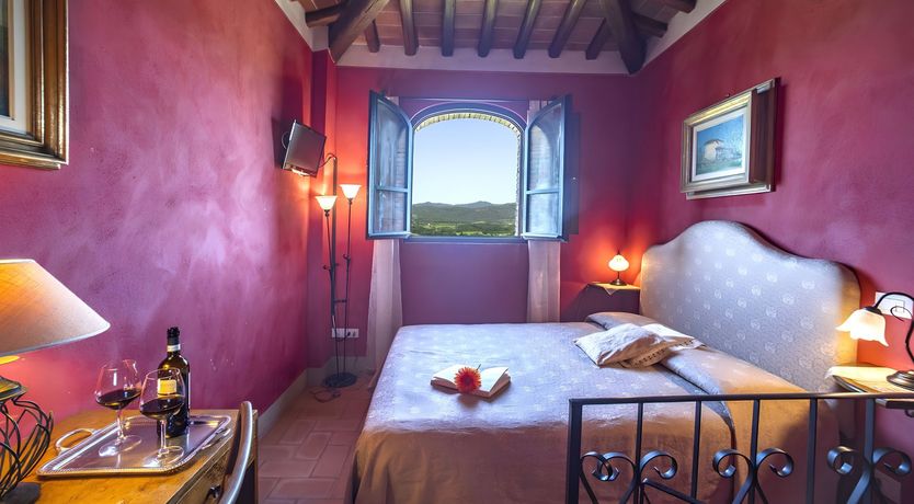 Photo of Tuscan Muse