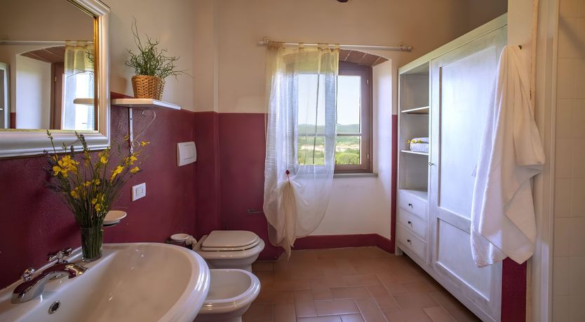 Photo of Tuscan Muse